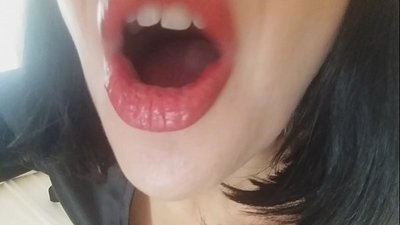 Mmanụ aṅụ, nne nwunye gị agaghị ekwe ka ị gaa akwụkwọ taa... a na m achọ gị nke ukwuu...